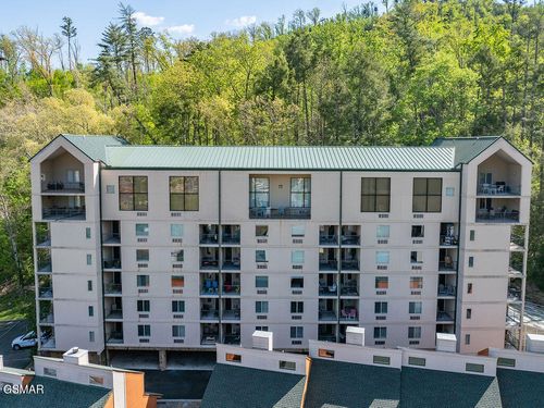unit-406-413 Baskins Creek Road, Gatlinburg, TN, 37738 | Card Image