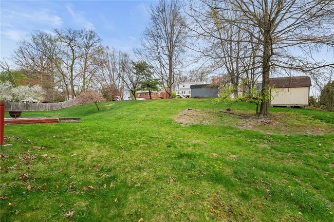 201 Cameron Dr, House other with 3 bedrooms, 3 bathrooms and 2 parking in Irwin PA | Image 25