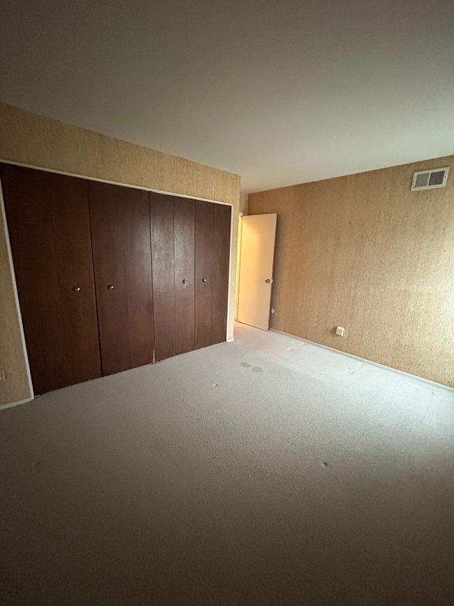 APT-21 - 8127 Colony Dr, Condo with 2 bedrooms, 2 bathrooms and null parking in Grosse Ile MI | Image 11