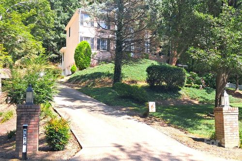 314 Sweetwater Hills Dr, Hendersonville, NC, 28791-7829 | Card Image