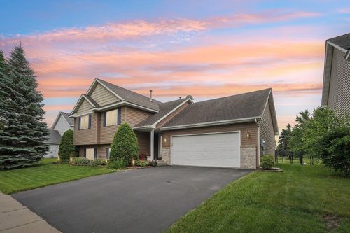 1312 Locust St, Farmington, MN, 55024-1788 | Card Image