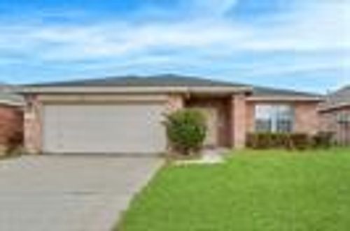 909 Simi Dr, Arlington, TX, 76001-5937 | Card Image