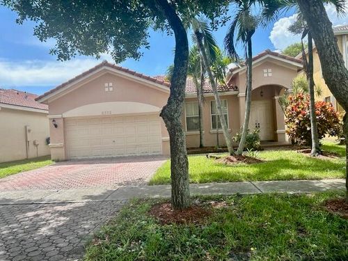2302 Sw 125th Ave, Miramar, FL, 33027-2636 | Card Image