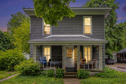 244 W Franklin St, Otsego, MI, 49078-1352 | Card Image