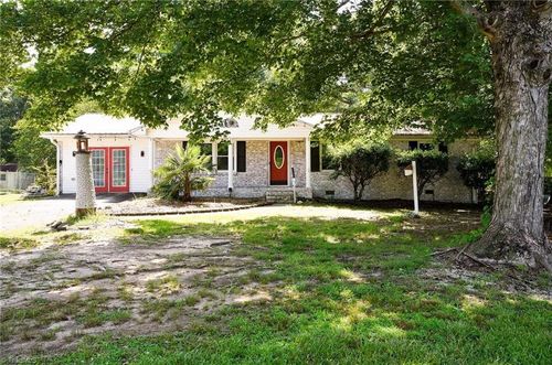 195 Richmond Dr, Lexington, NC, 27295-7131 | Card Image