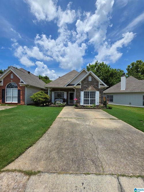 7565 Spencer Ln, Helena, AL, 35080-3342 | Card Image