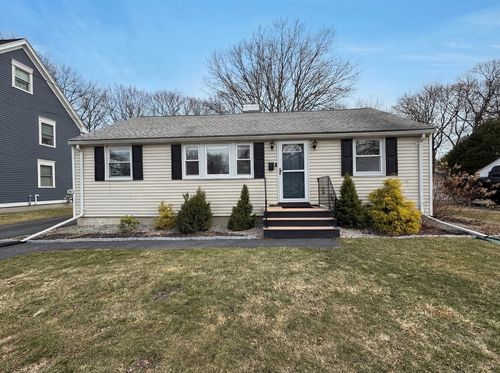125 Burnham Rd, Lowell, MA, 01852-1611 | Card Image