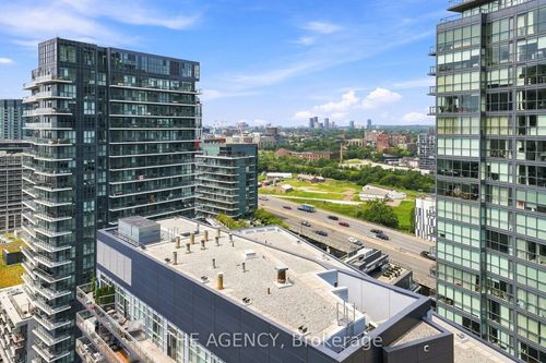 2301-600 Fleet St, Toronto, ON, M5V1B7 | Card Image