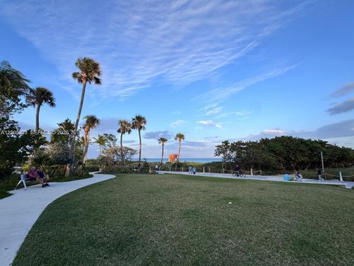 2-7840 Harding Ave, Miami Beach, FL, 33141-2161 | Card Image