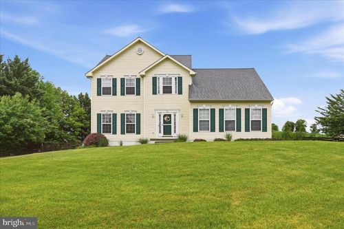 11 General Cobb Ct, HARPERS FERRY, WV, 25425-3071 | Card Image