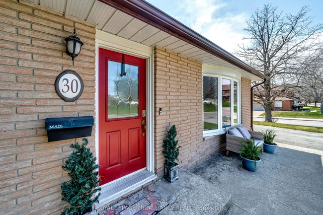 30 Miron Rd, House other with 3 bedrooms, 2 bathrooms and 4 parking in Trenton ON | Image 5