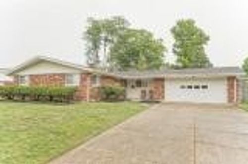 454 Rising Hill Dr, Fairborn, OH, 45324-5915 | Card Image