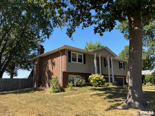 50 Margaret Ct, Pawnee, IL, 62558-9657 | Card Image