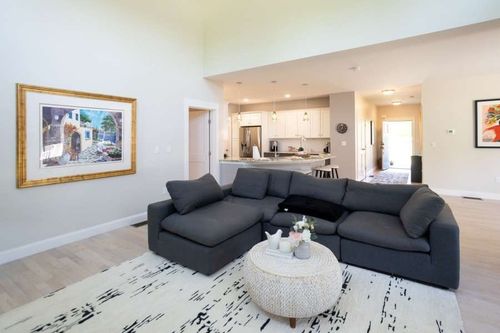 32-32 Starboard Dr, Buzzards Bay, MA, 02532-3669 | Card Image