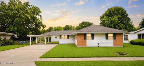 1126 Lee Charles St, Franklin, LA, 70538-3504 | Card Image