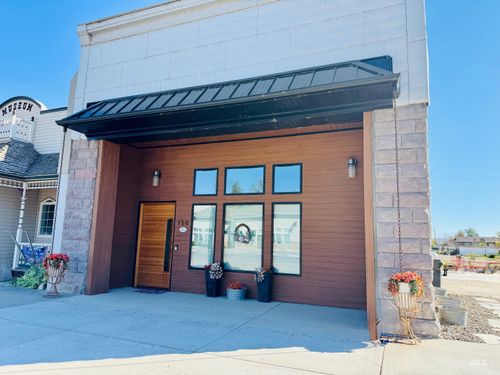150 W Main St, Oakley, ID, 83346-8738 | Card Image