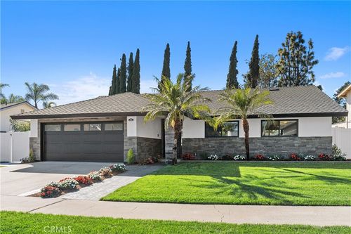 560 N Noble St, Orange, CA, 92869-2714 | Card Image