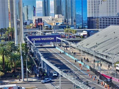 802-205 E Harmon Ave, Las Vegas, NV, 89169-6468 | Card Image