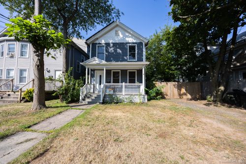 122 Union Ave, West Haven, CT, 06516-5008 | Card Image