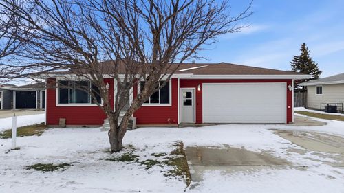 323 Maple Dr, Mapleton, ND, 58059-4020 | Card Image