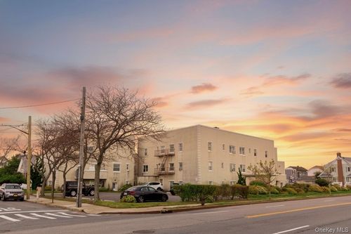 apt-a2-525 Beach 138th St, Rockaway Park, NY, 11694-1300 | Card Image