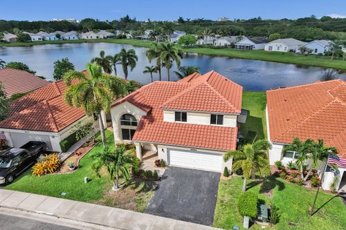 8865 Lake Park Cir S, Davie, FL, 33328-7013 | Card Image