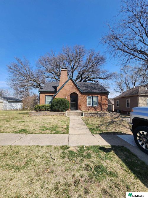 706 14th St, Auburn, NE, 68305-1914 | Card Image