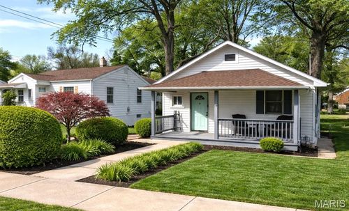 7615 Folk Ave, Maplewood, MO, 63143-1207 | Card Image