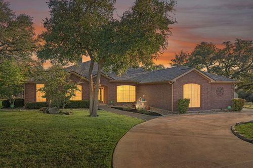 686 Benchmark Trl, Belton, TX, 76513-6233 | Card Image