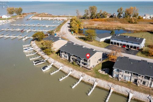 6504 N Harris Harbor Dr, Oak Harbor, OH, 43449-9574 | Card Image