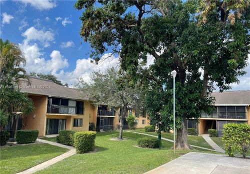 apt-97-5855 Washington St, Hollywood, FL, 33023-7421 | Card Image