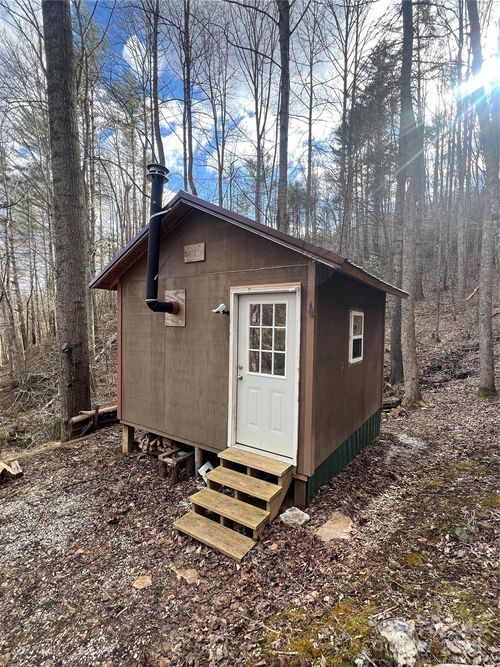 45 Atlantic Tower Rd, Bakersville, NC, 28705 | Card Image