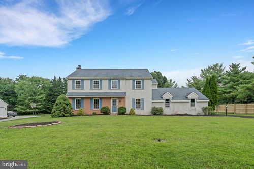 101 Viewpoint Dr, DOWNINGTOWN, PA, 19335-1700 | Card Image