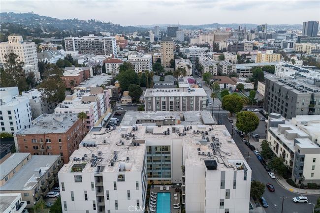 UNIT-404 - 6735 Yucca St, Condo with 2 bedrooms, 3 bathrooms and 2 parking in Hollywood CA | Image 55