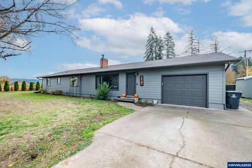 795 Holly Ln, Lebanon, OR, 97355-2936 | Card Image