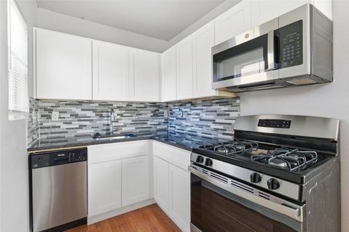 201-204 E 30th St, Austin, TX, 78705-3859 | Card Image
