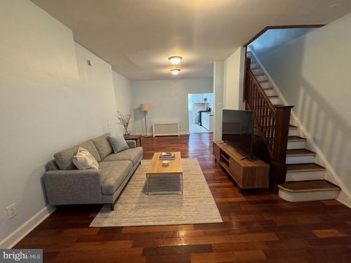 6320 Kingsessing Ave, PHILADELPHIA, PA, 19142-2020 | Card Image