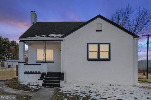 701 S 2nd St, Shenandoah, VA, 22849-1711 | Card Image