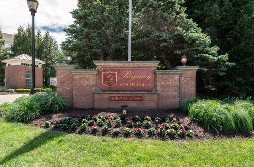 835 Regency Dr, Fishkill, NY, 12524-4942 | Card Image