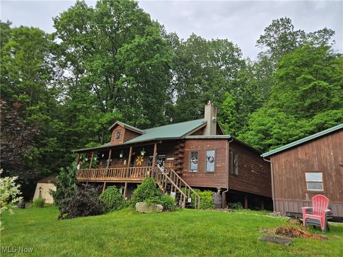 424 Avalon Rd Sw, Dellroy, OH, 44620-9618 | Card Image