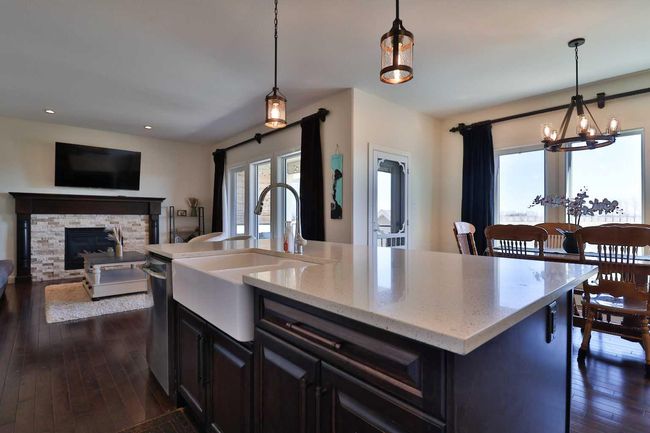 278 Sixmile Ridge S, Home with 5 bedrooms, 3 bathrooms and 4 parking in Lethbridge AB | Image 9