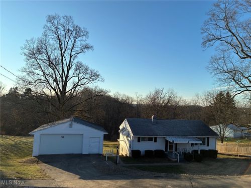154 Patterson Road, Weirton, WV, 26062 | Card Image