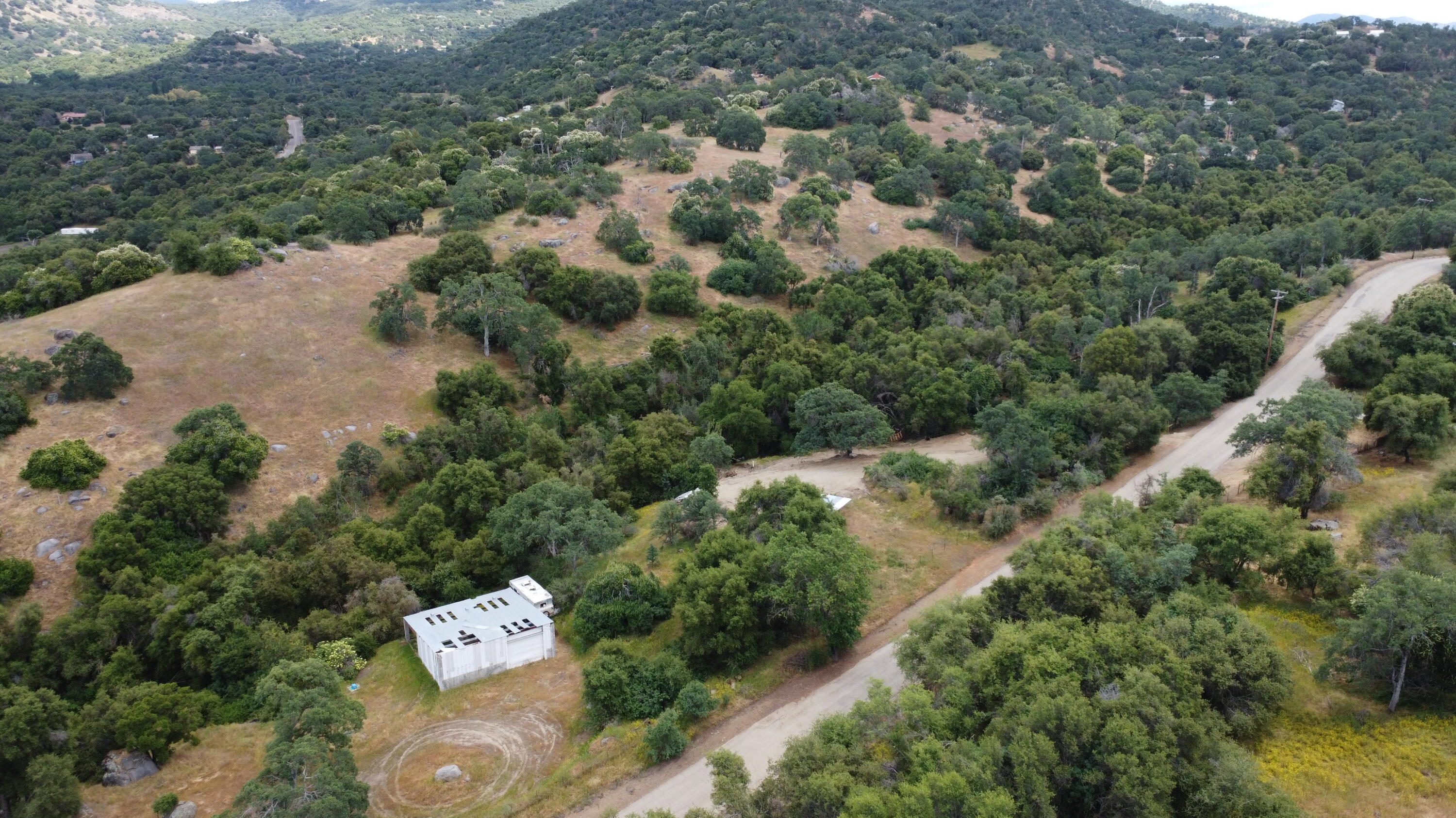 Land in Yokuts Valley