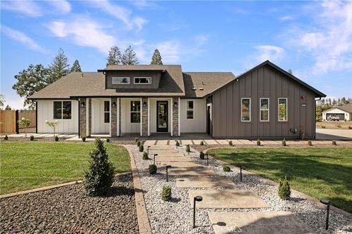 824 Camellia Dr, Paradise, CA, 95969-3819 | Card Image