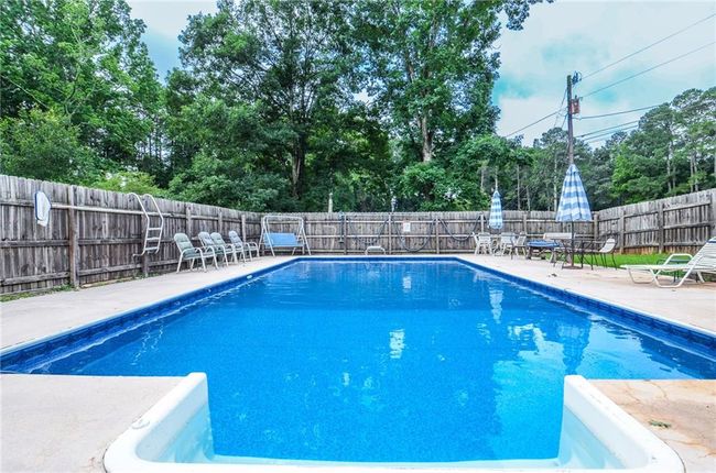 879 Old Tucker Rd, House other with 3 bedrooms, 2 bathrooms and 2 parking in Stone Mountain GA | Image 5