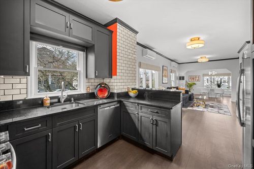 10 Anderson Ave, Sleepy Hollow, NY, 10591-1946 | Card Image
