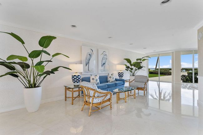 APT-301 - 1225 S Ocean Blvd, Condo with 2 bedrooms, 2 bathrooms and null parking in Delray Beach FL | Image 4
