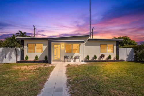 2551 Sw 53rd Ave, West Park, FL, 33023-4142 | Card Image