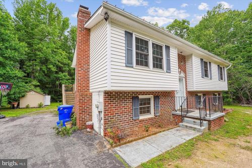 9850 Sylvan Turn, NEWBURG, MD, 20664-2240 | Card Image