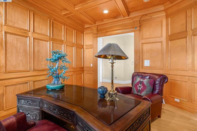 11 La Strada Ct, House other with 5 bedrooms, 5 bathrooms and 2 parking in Burlingame CA | Image 33